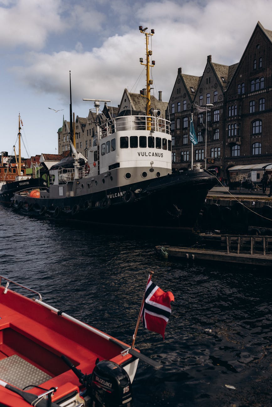 Tugboat at Bergen harbor.