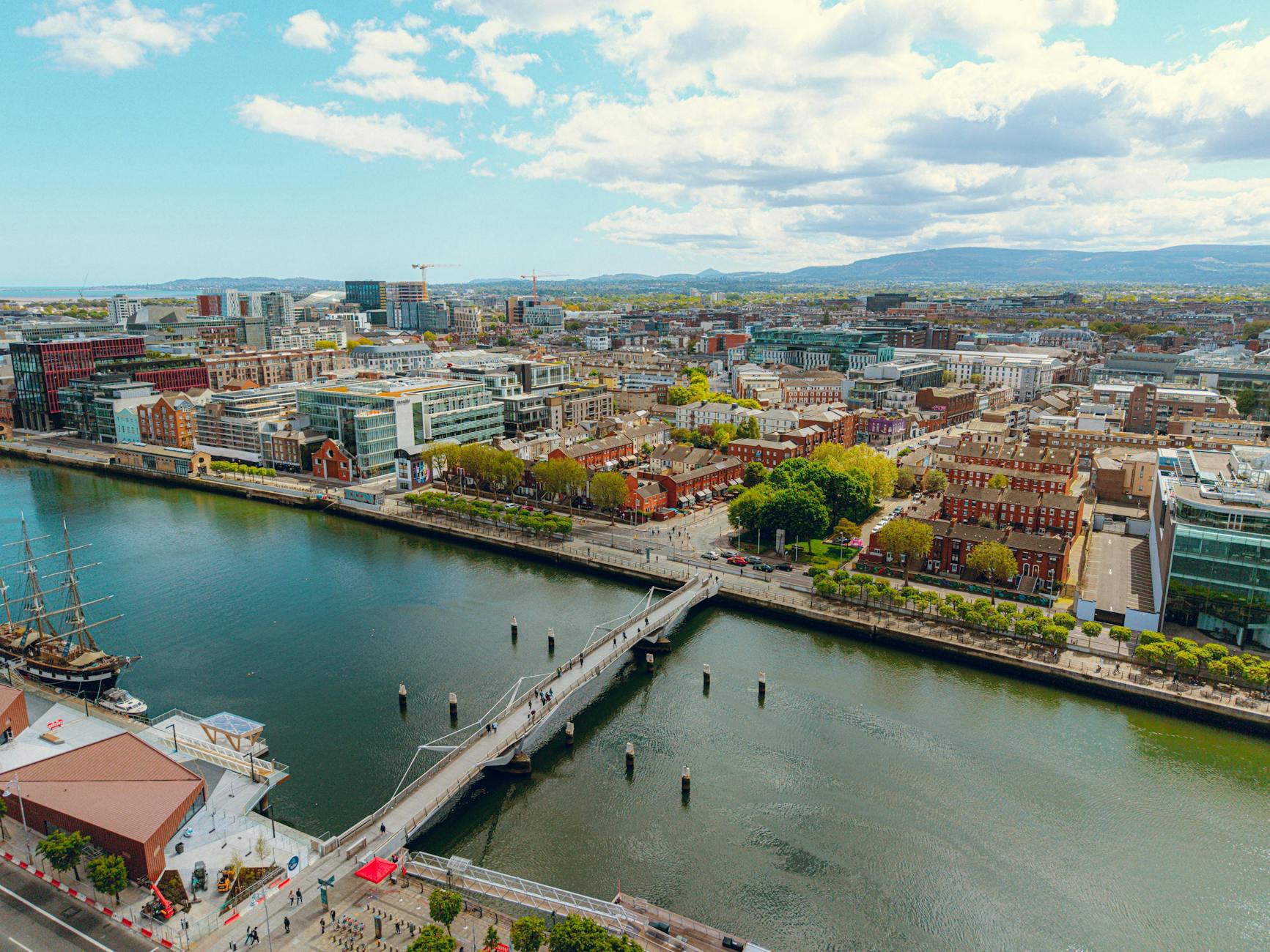 Belfast travel scene for arrival and transfer planning.