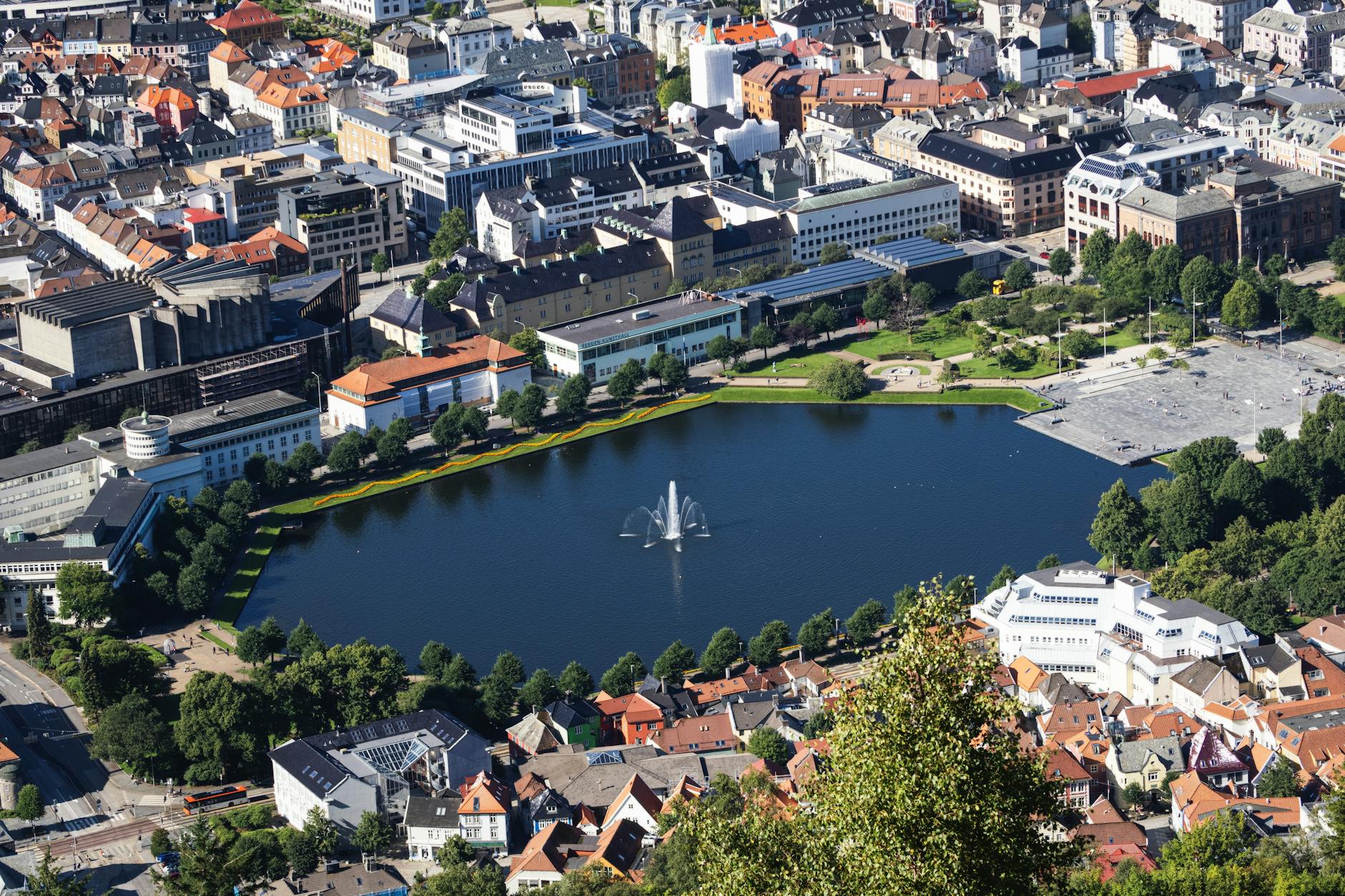 Bergen conference venue setting for registration timing.