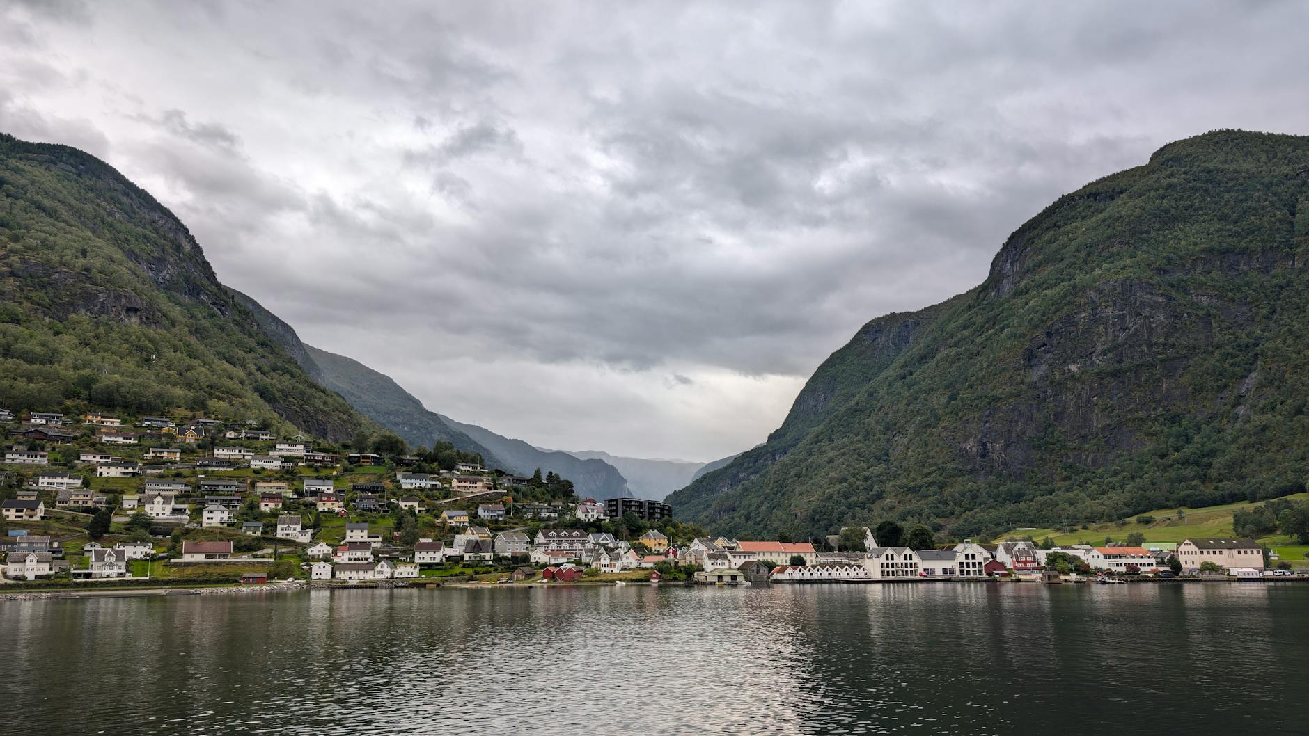 Bergen fjord and mountains for confidential hotel-base planning.