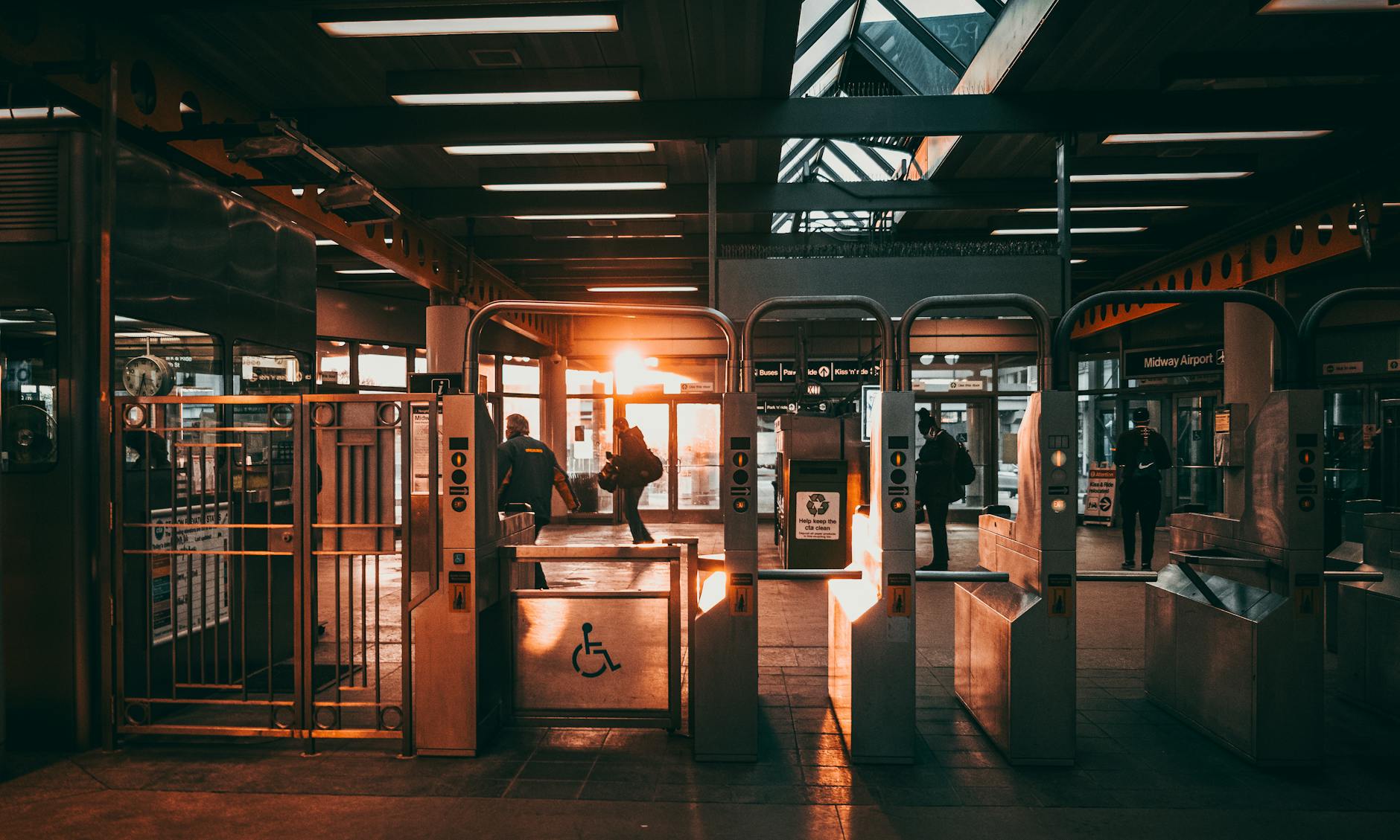 Rail station gates for trade-show arrival and transfer planning.