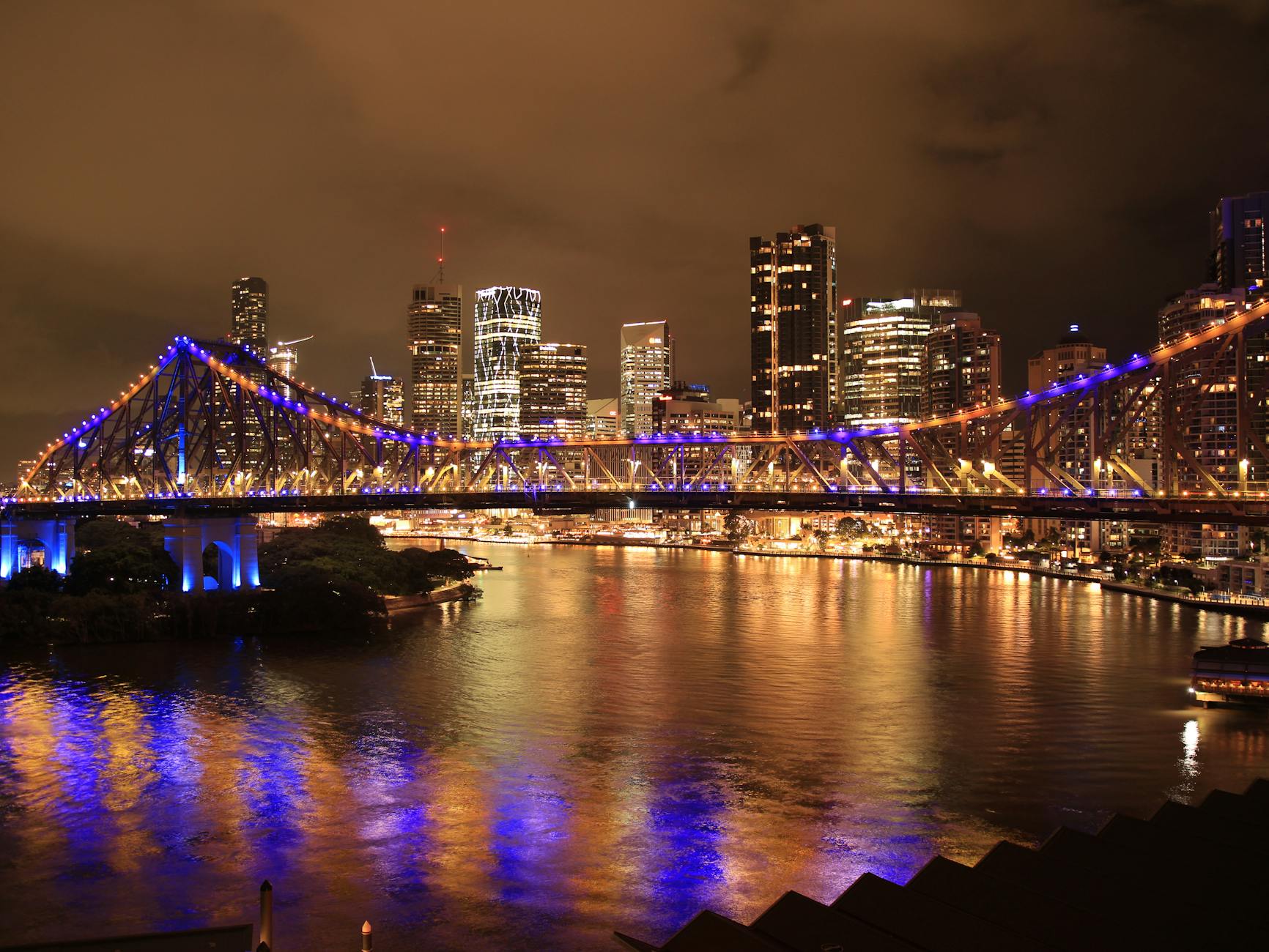 Story Bridge at night for first Brisbane evening planning.