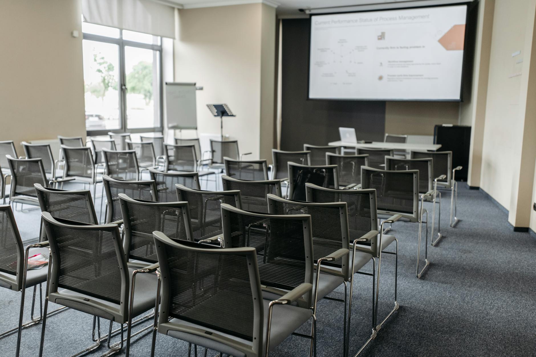 Empty conference room for Brisbane trade-show meeting backup planning.