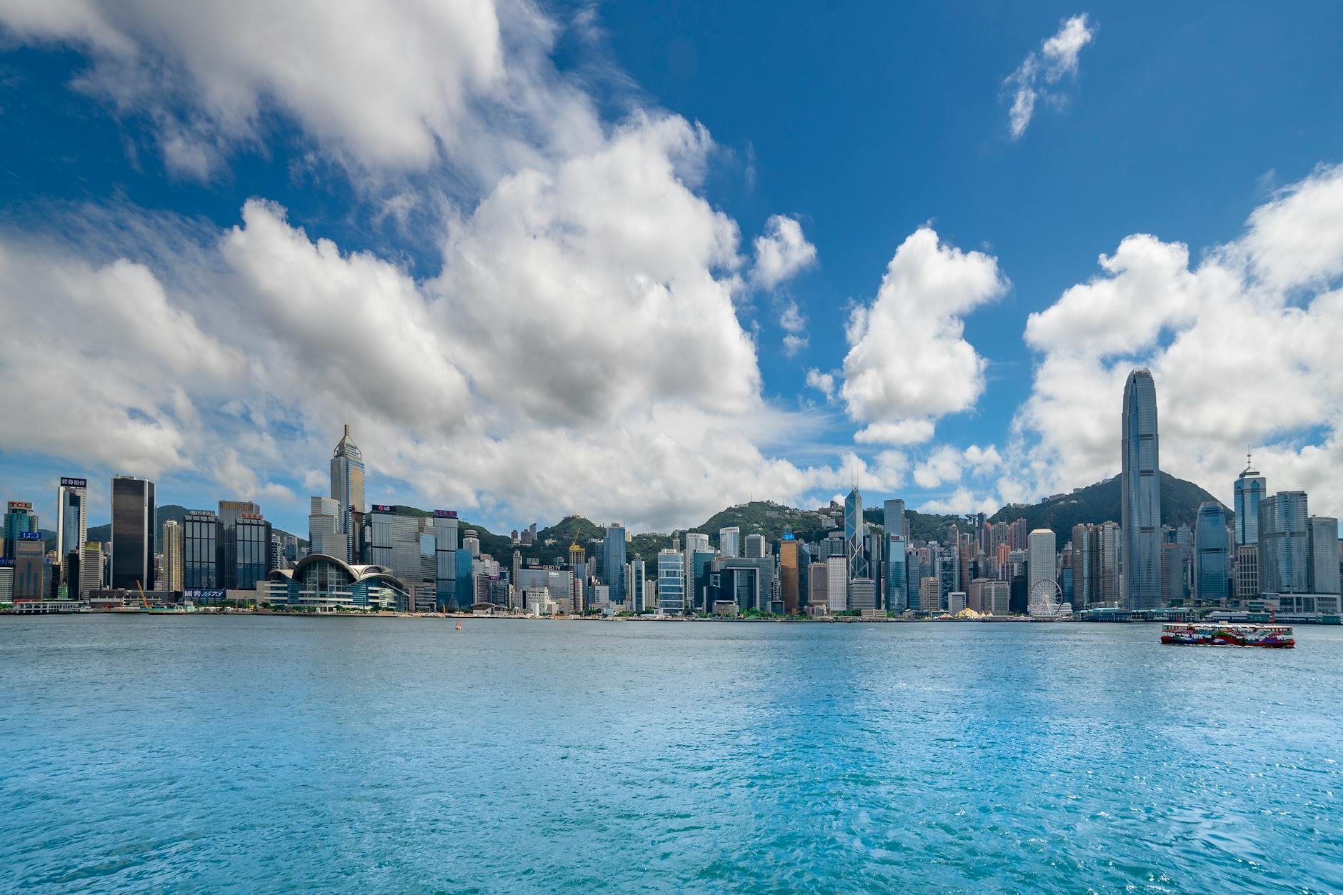 Central Hong Kong hotel and academic work-block planning context.