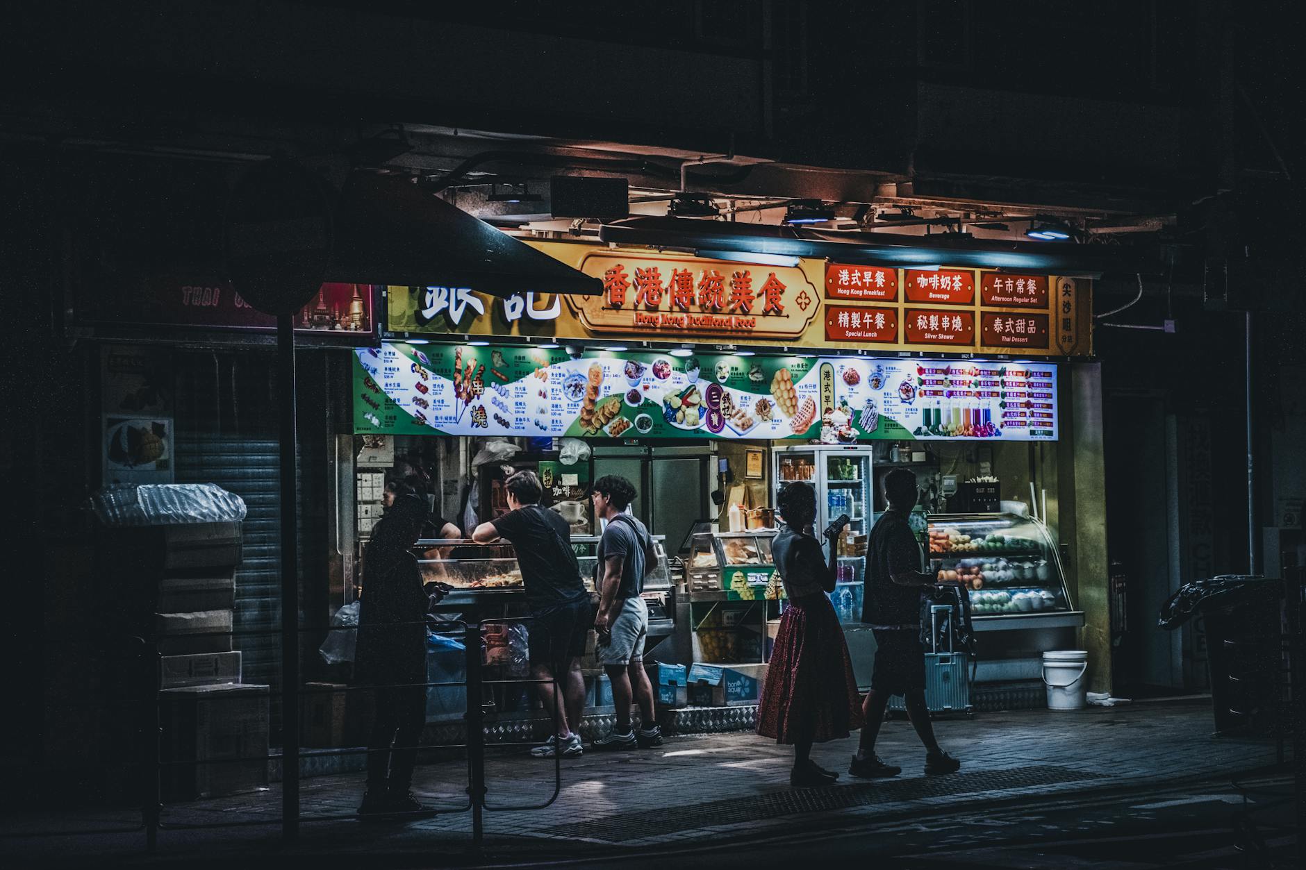 Central Hong Kong budget evening and return-route planning context.