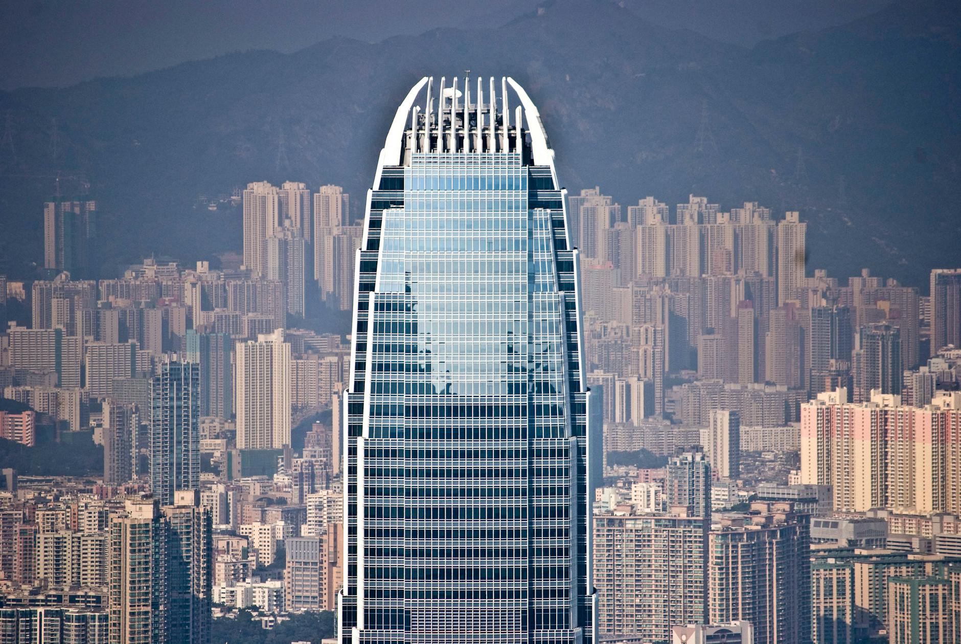 Central Hong Kong skyscraper and vertical business movement planning context.