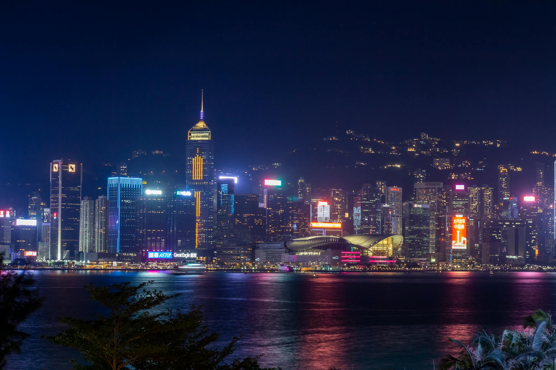 Central Hong Kong luxury traveler image for short-term planning.