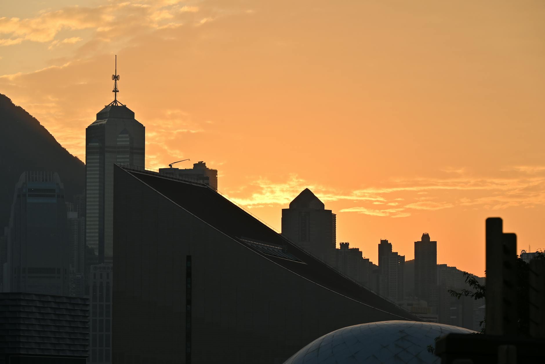 Central Hong Kong dining and luxury-evening planning context.