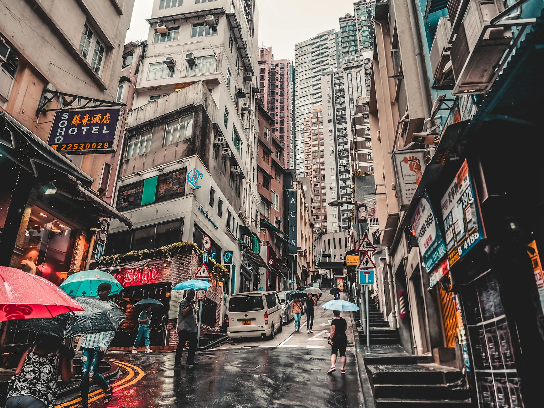 Central Hong Kong hotel access and older traveler recovery planning context.