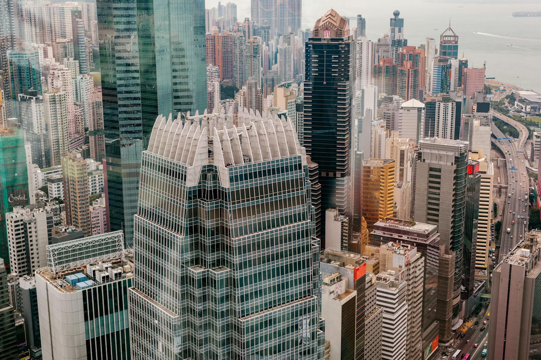 Central Hong Kong sales traveler and business-district planning context.