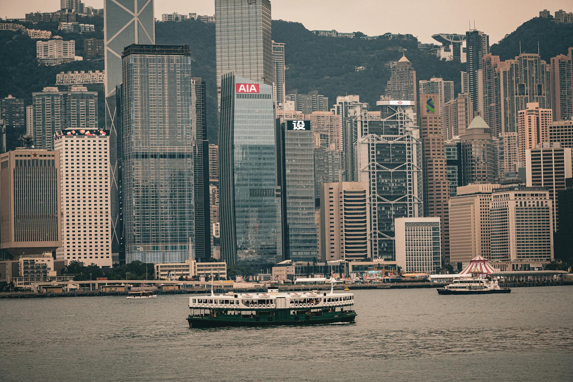 Central Hong Kong ferry and tourist movement planning context.