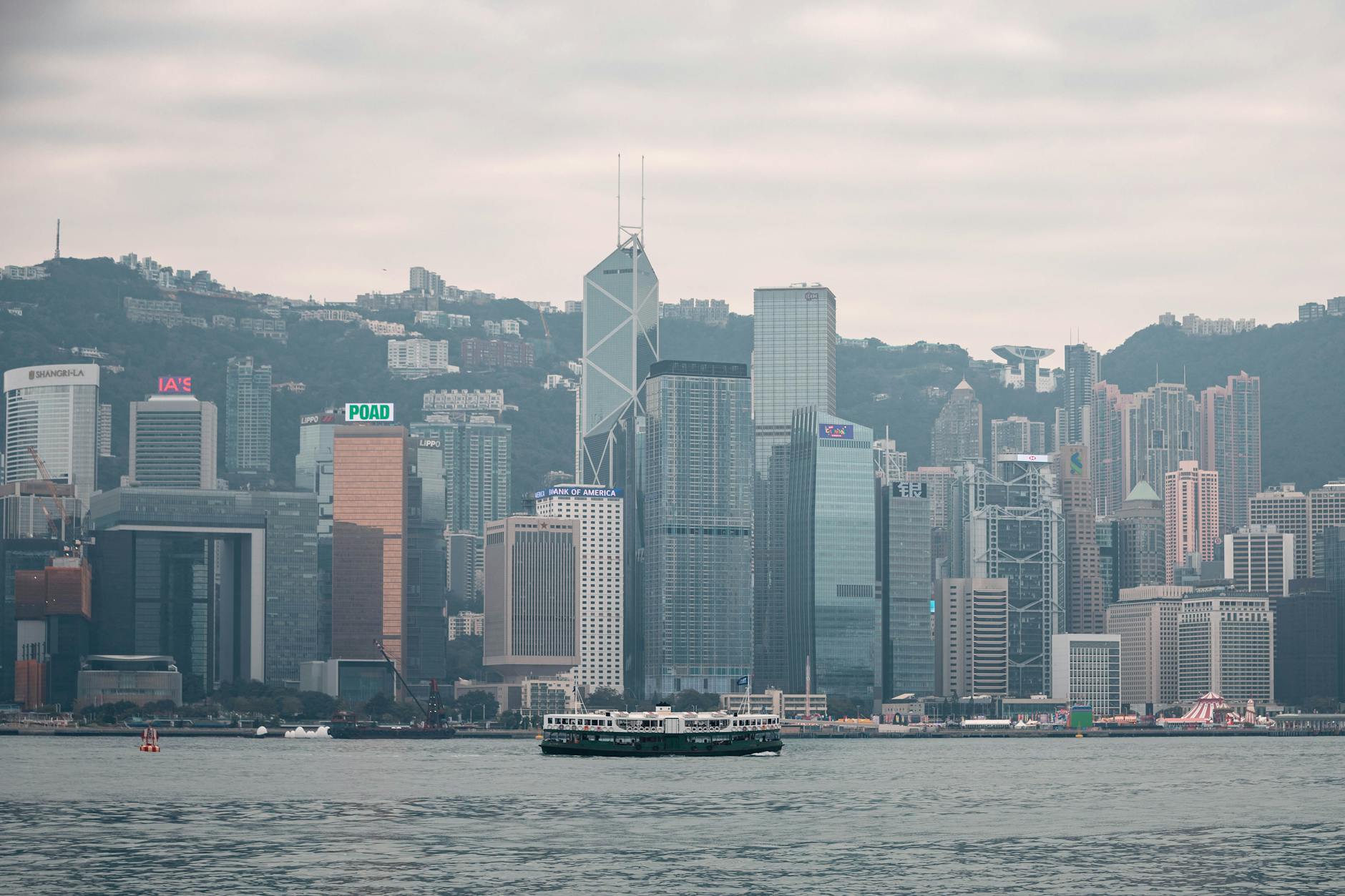 Central Hong Kong tourist food and route planning context.