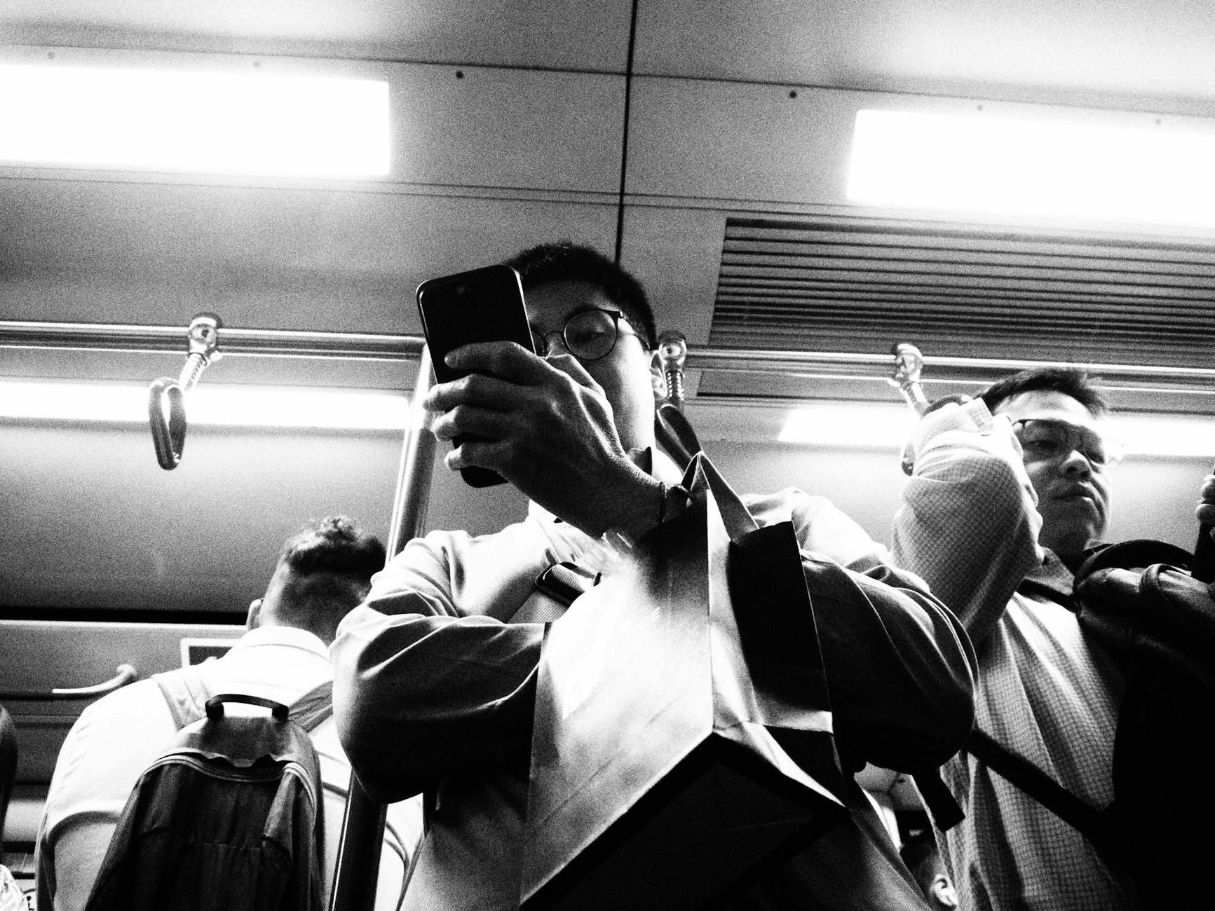 Hong Kong MTR commuters and trade-show transport planning context.