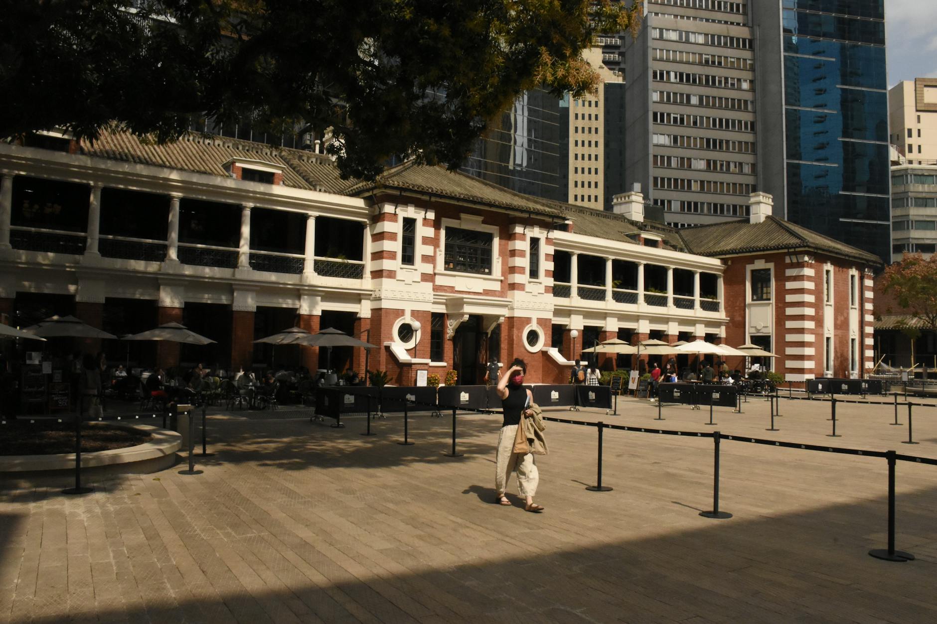 Central Hong Kong cafe and stopover rest planning context.