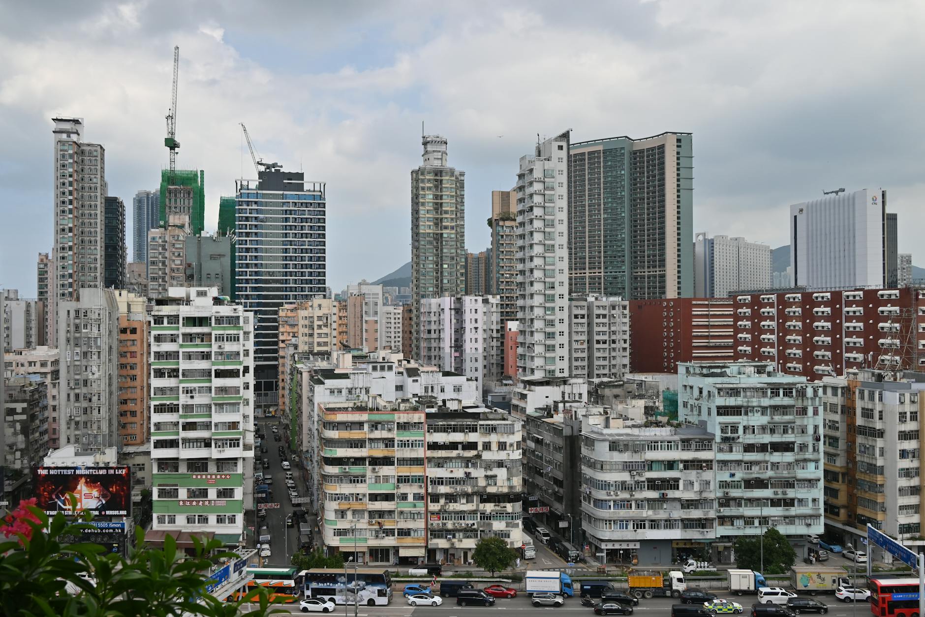Central Hong Kong transport and medical-load reduction planning context.