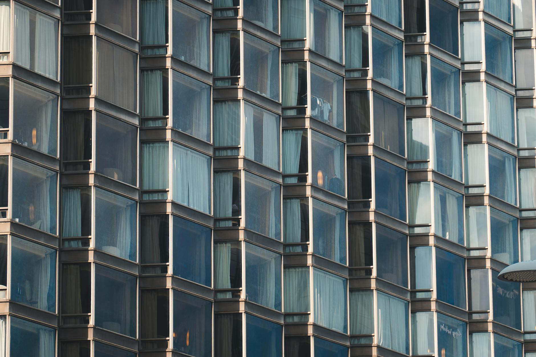 Central Hong Kong hotel and daily reset planning for mobility limitations.