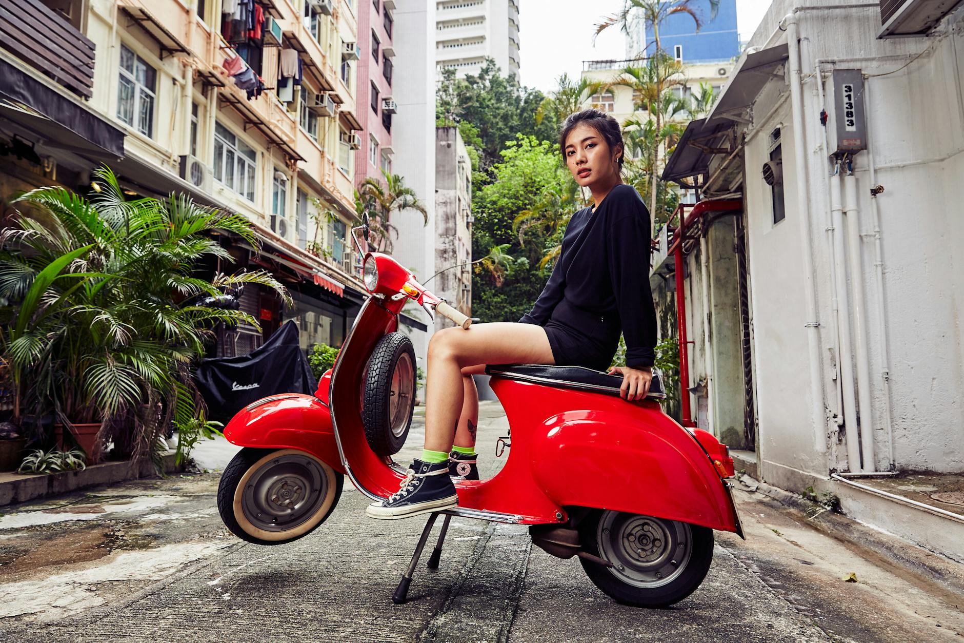 Central Hong Kong arrival and transfer planning for women travelers.