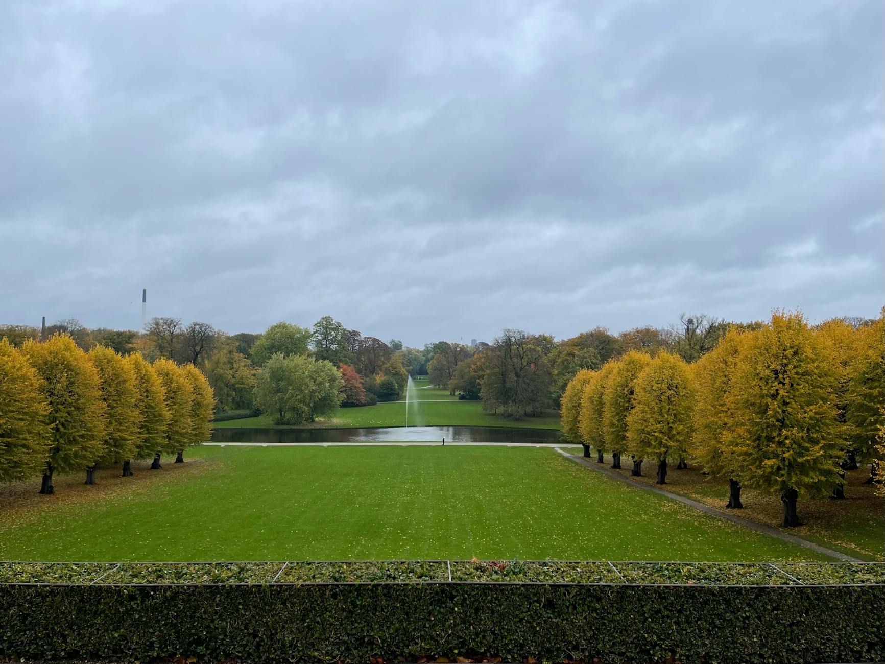 Autumn park landscape in Copenhagen for outdoor recovery planning.