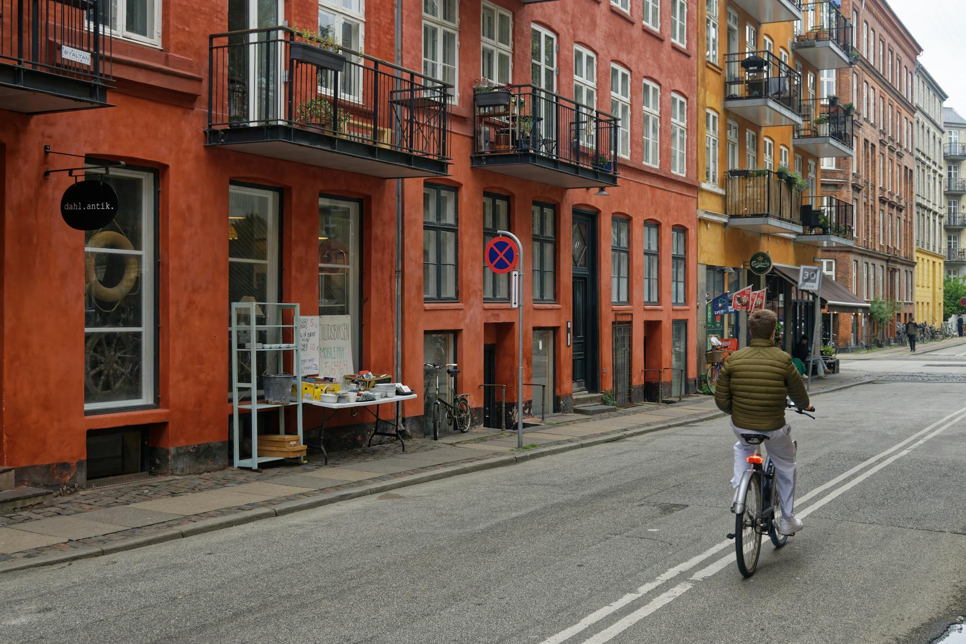 Copenhagen street scene for medication and food timing planning.