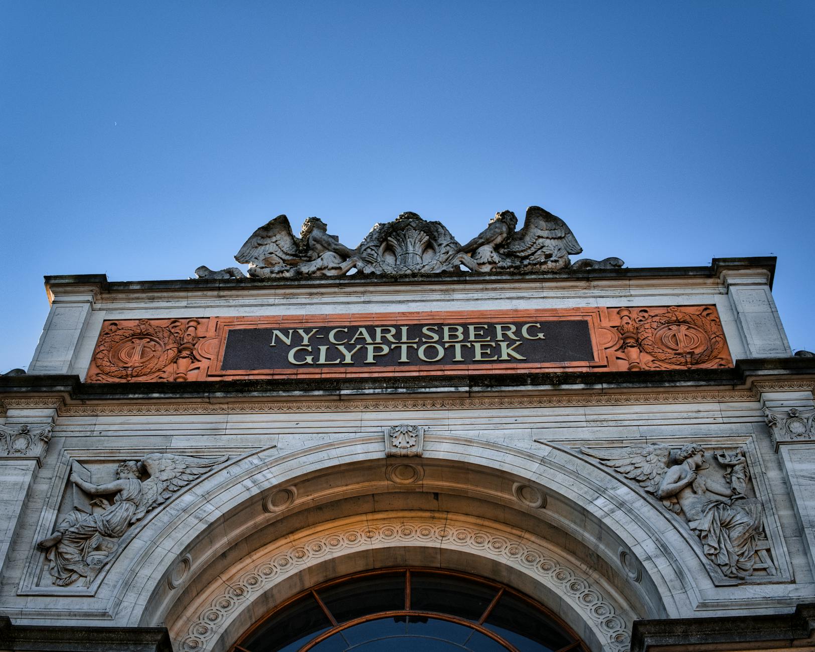 Ny Carlsberg Glyptotek facade in Copenhagen for accessible culture planning.