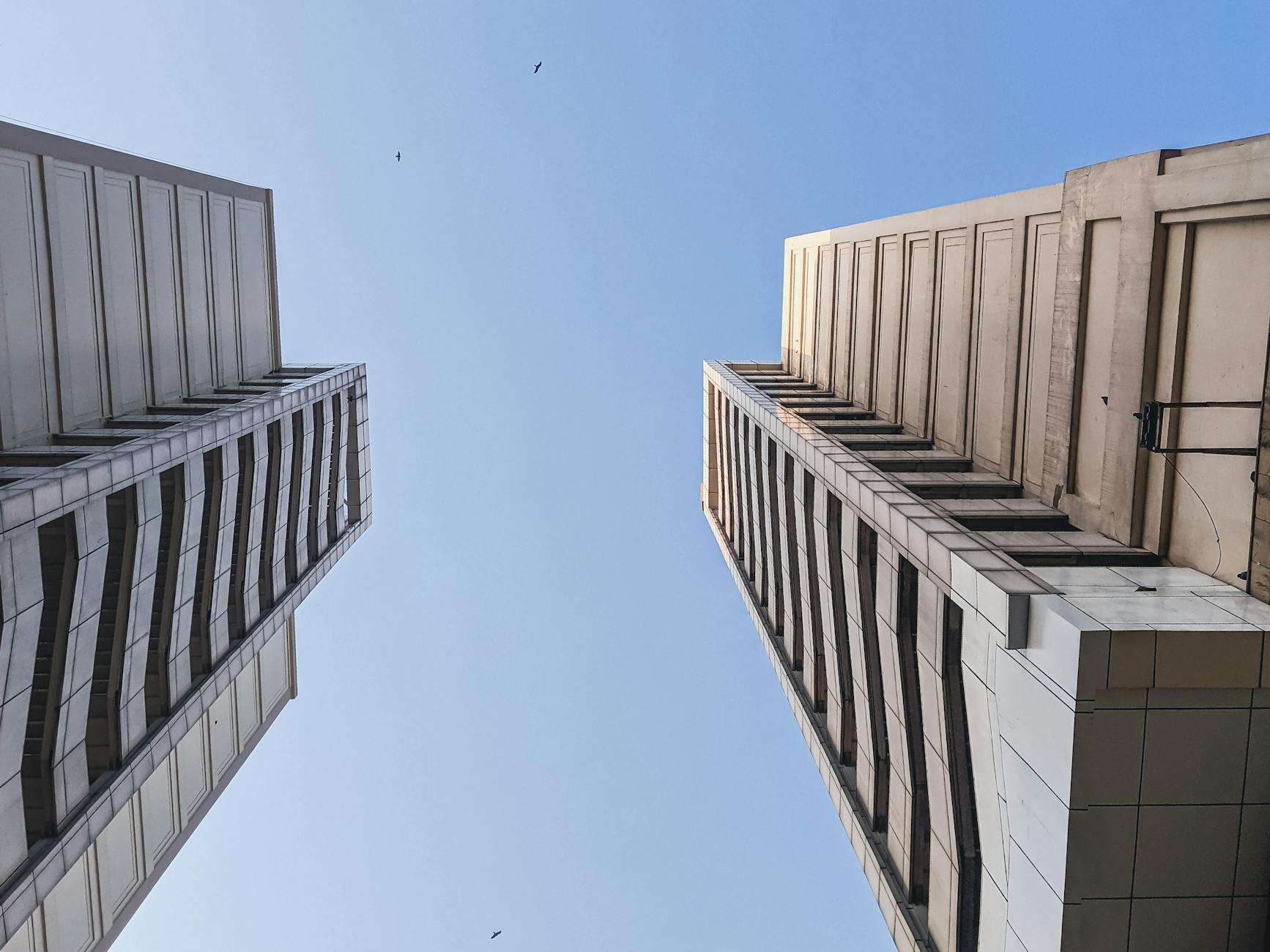 Delhi high-rise buildings for business district movement planning.