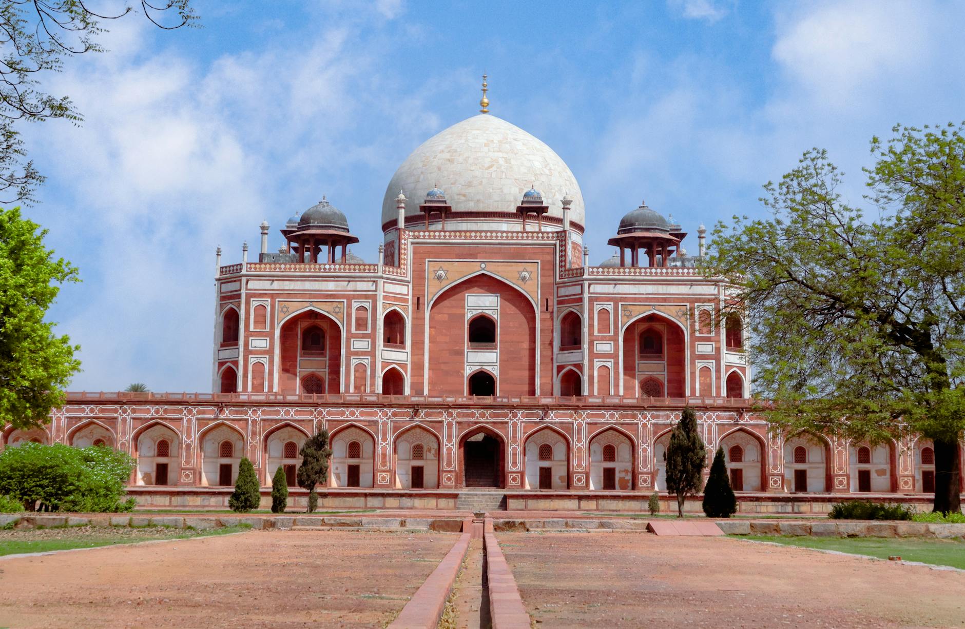 Humayun's Tomb in Delhi for solo sightseeing and market-day pacing.
