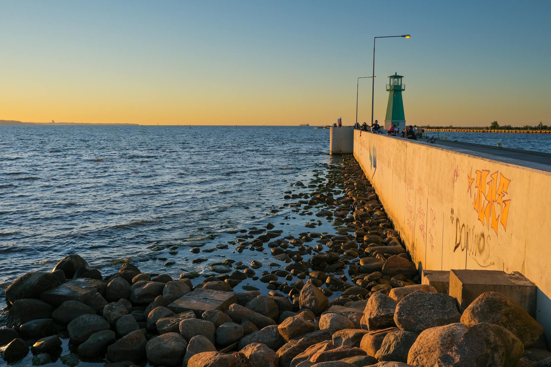 Gdansk waterfront light for content creator planning.