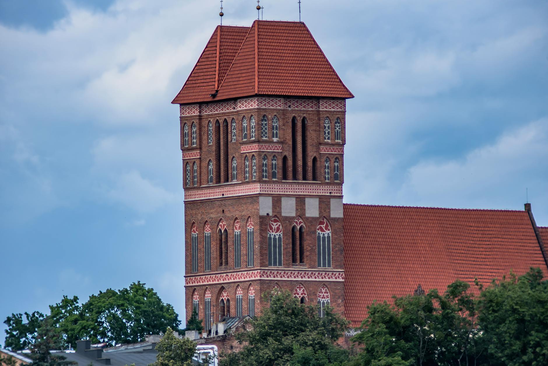 Gdansk historic church for cruise traveler timed-site planning.