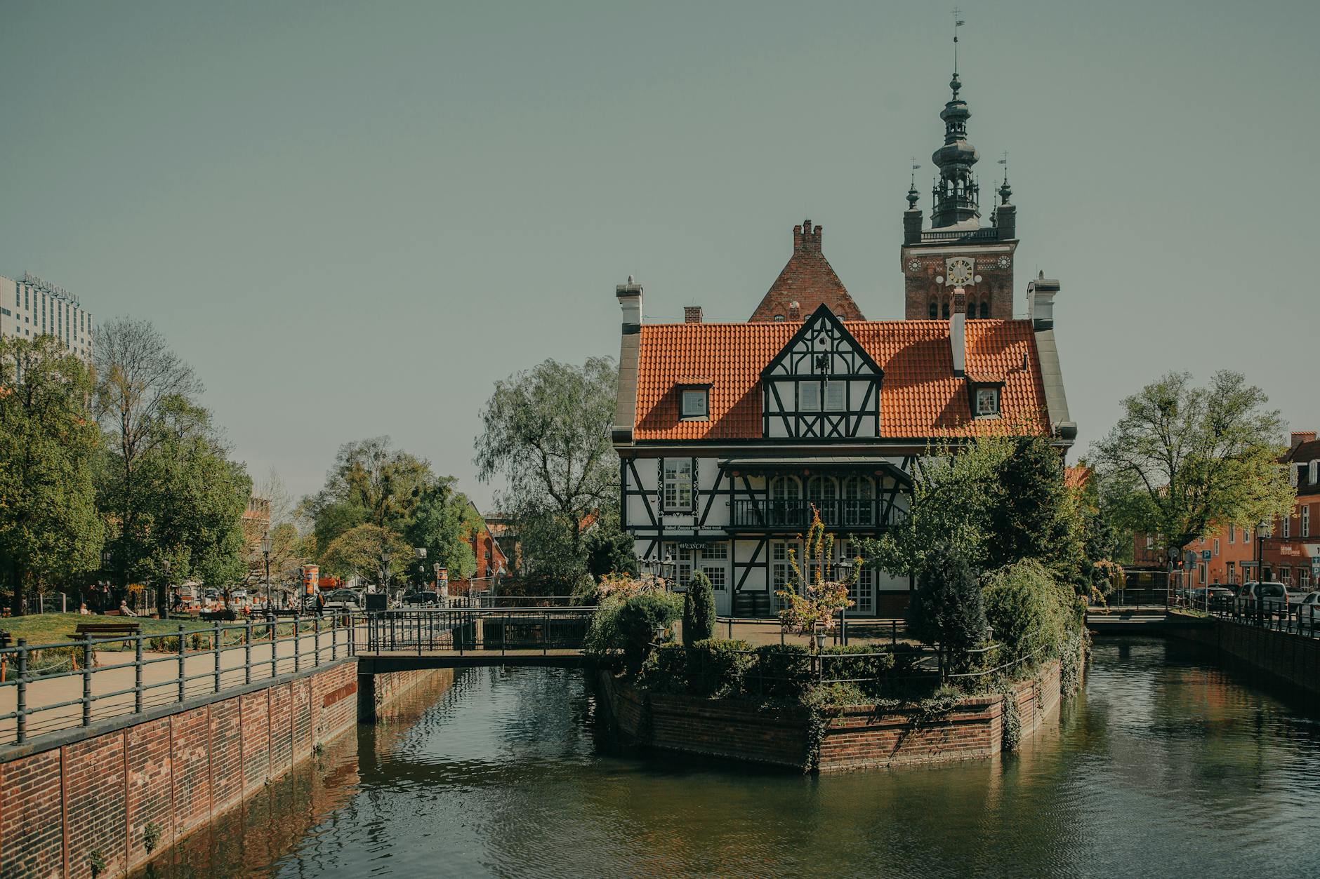 Gdansk cafe setting for sales traveler follow-up planning.