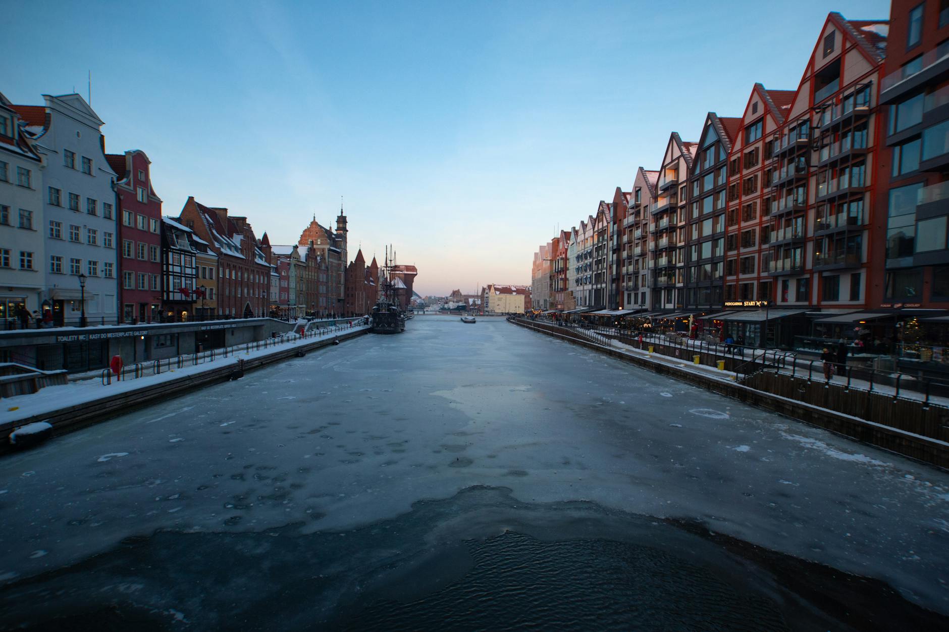 Gdansk weather and rest setting for solo traveler backup planning.