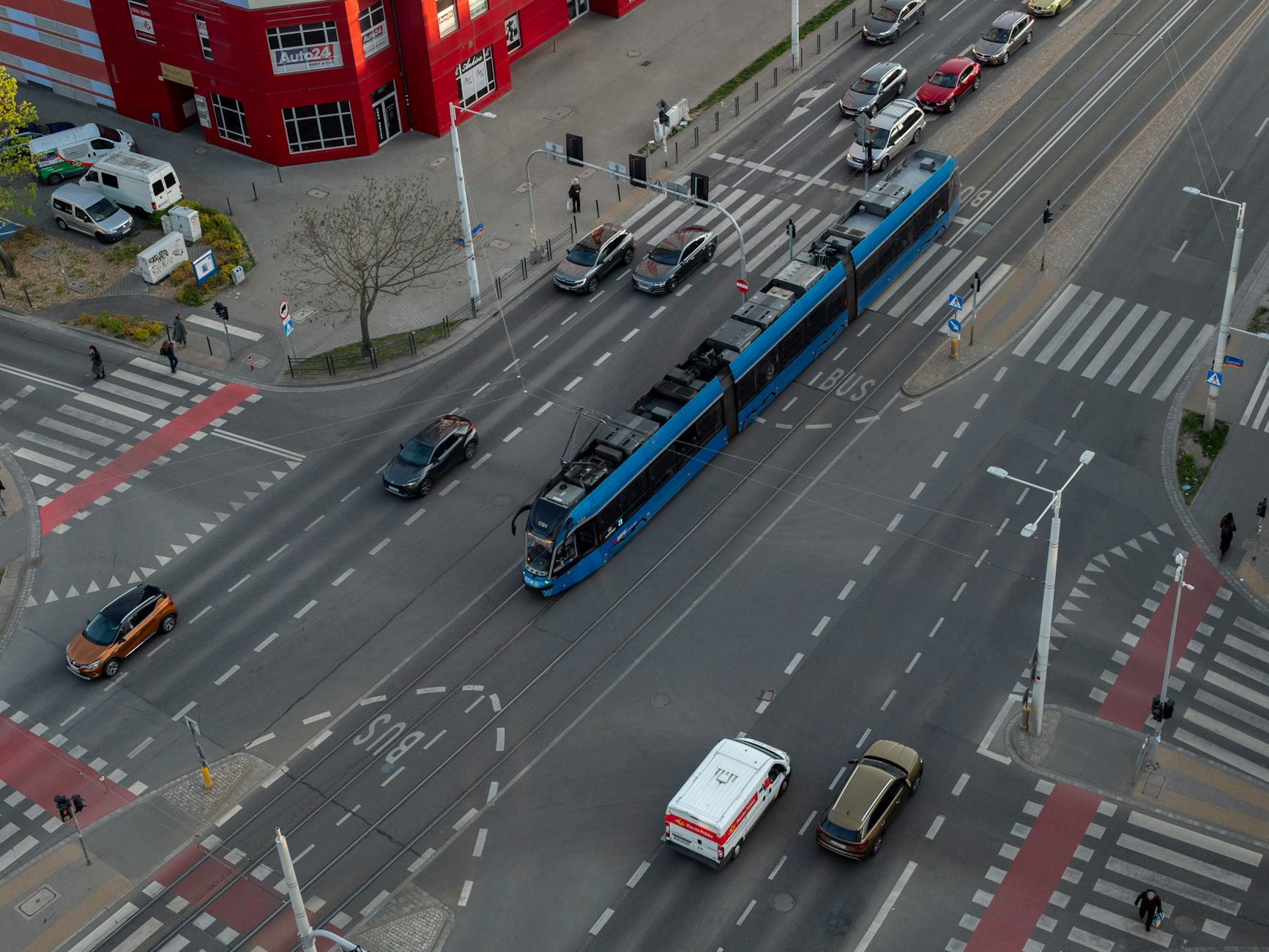 Gdansk tram and street setting for short stopover routing.