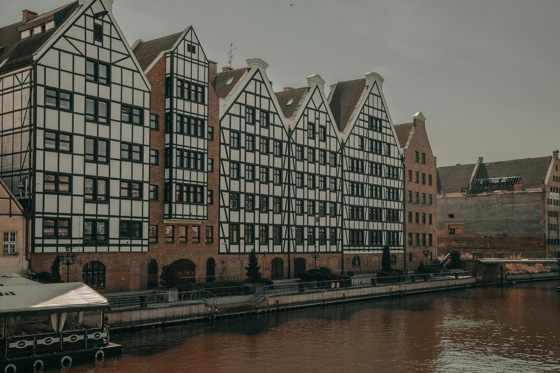 Gdansk waterfront rest setting for medical-constraints day planning.