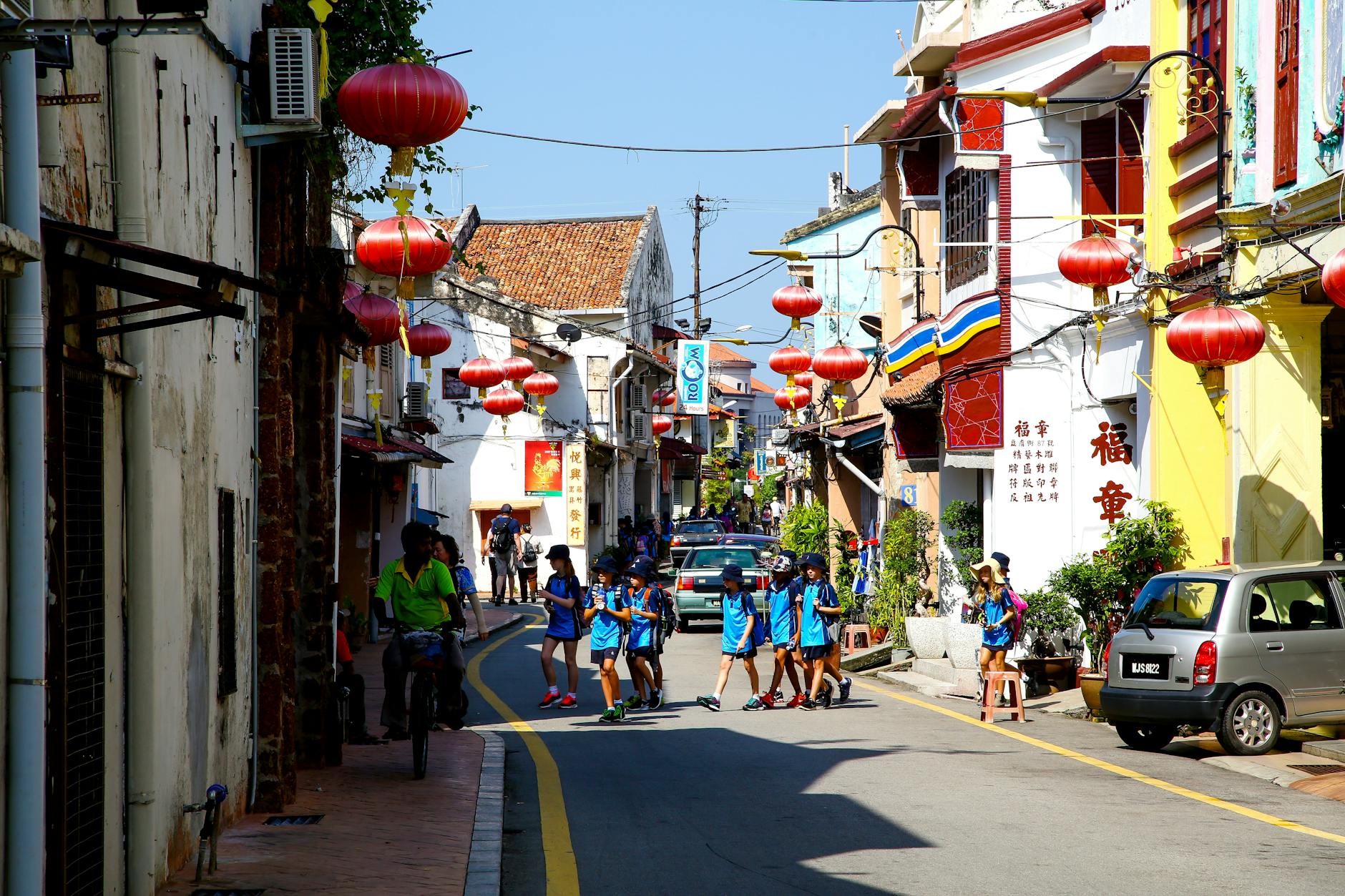 George Town walking and transport context for budget travelers.