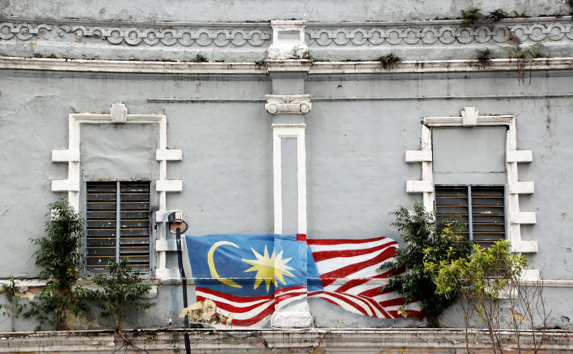 George Town food and street-observation context for journalists.