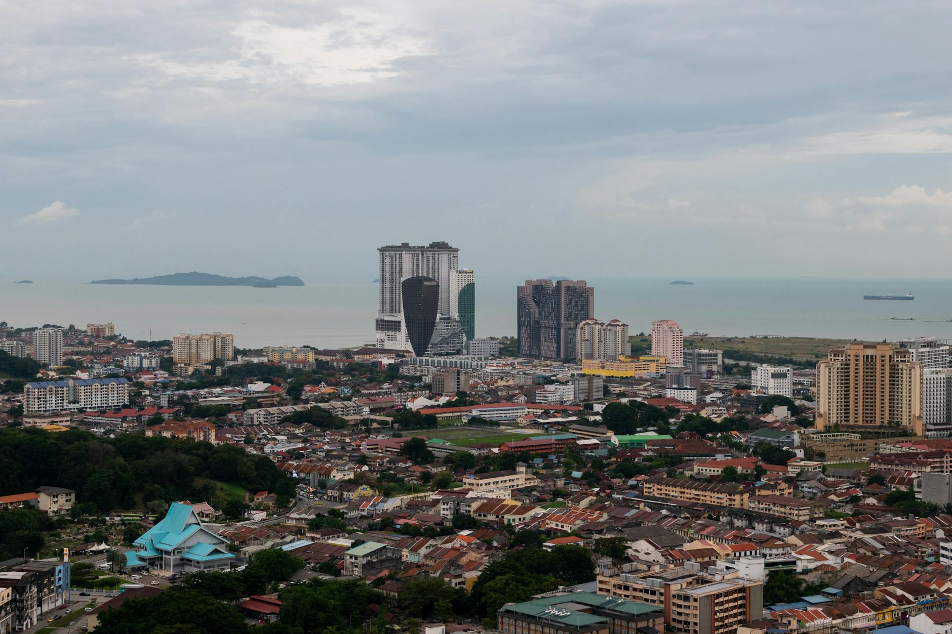 George Town hotel logistics context for trade-show travelers.