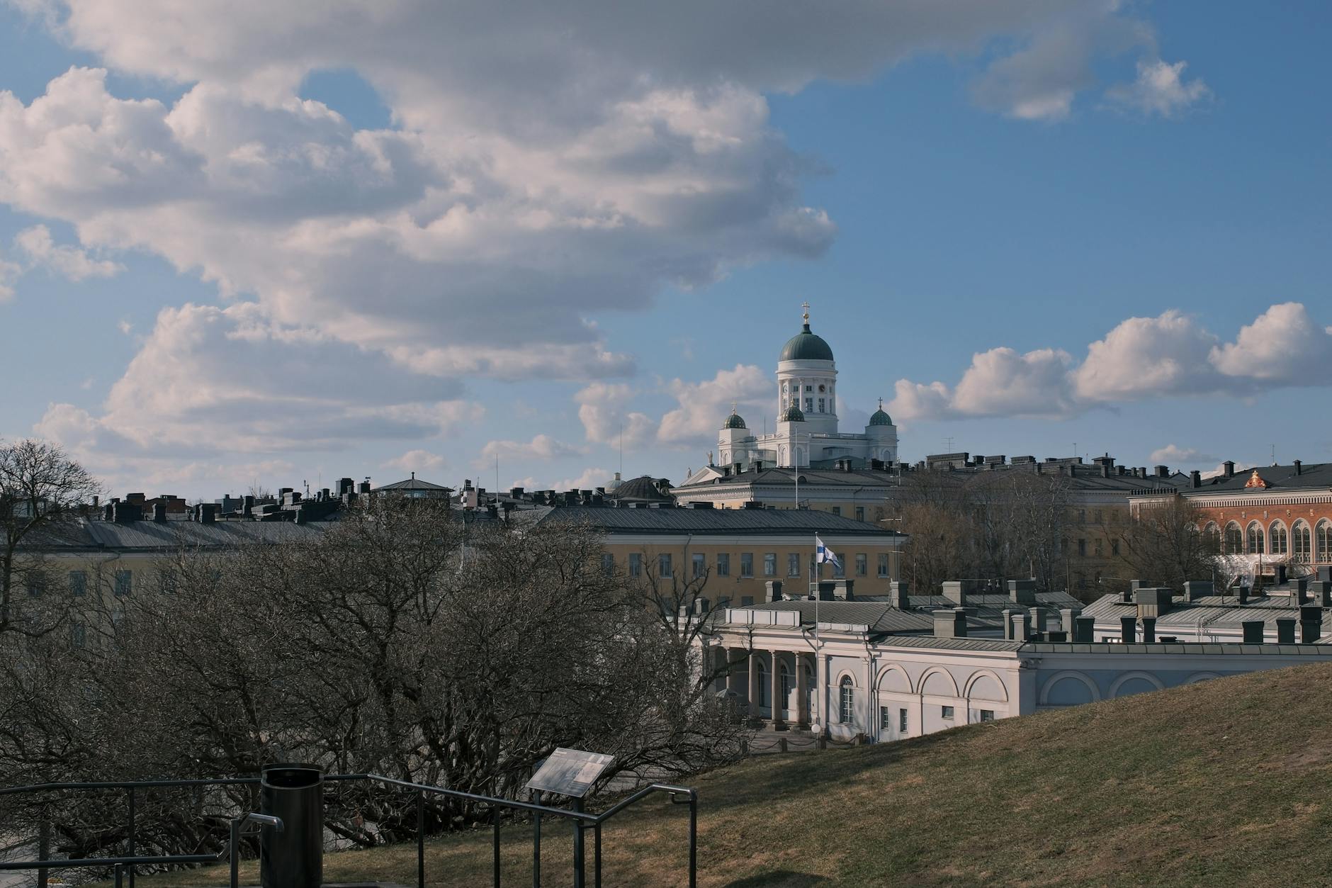 Helsinki Cathedral skyline for journalist lodging and filing planning.