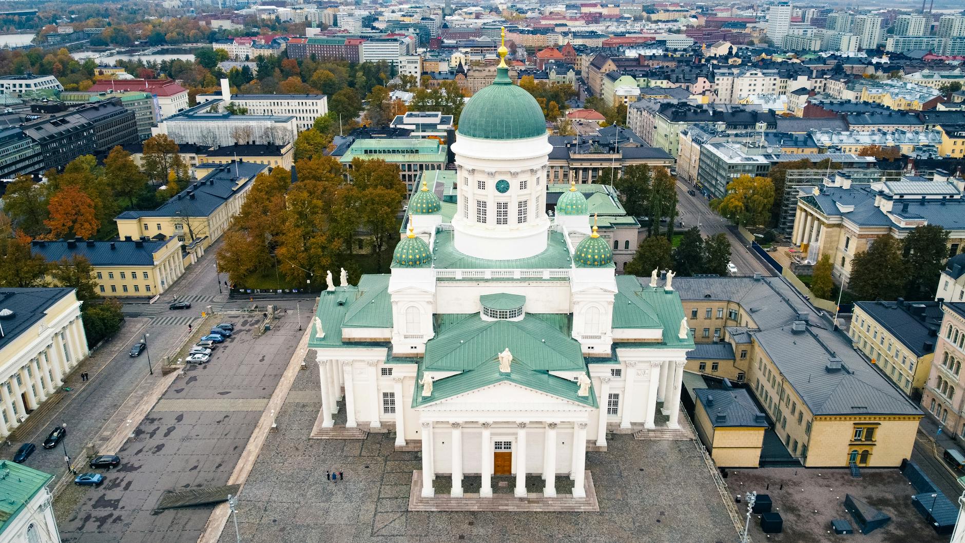 Aerial Helsinki Cathedral view for pilgrimage lodging planning.