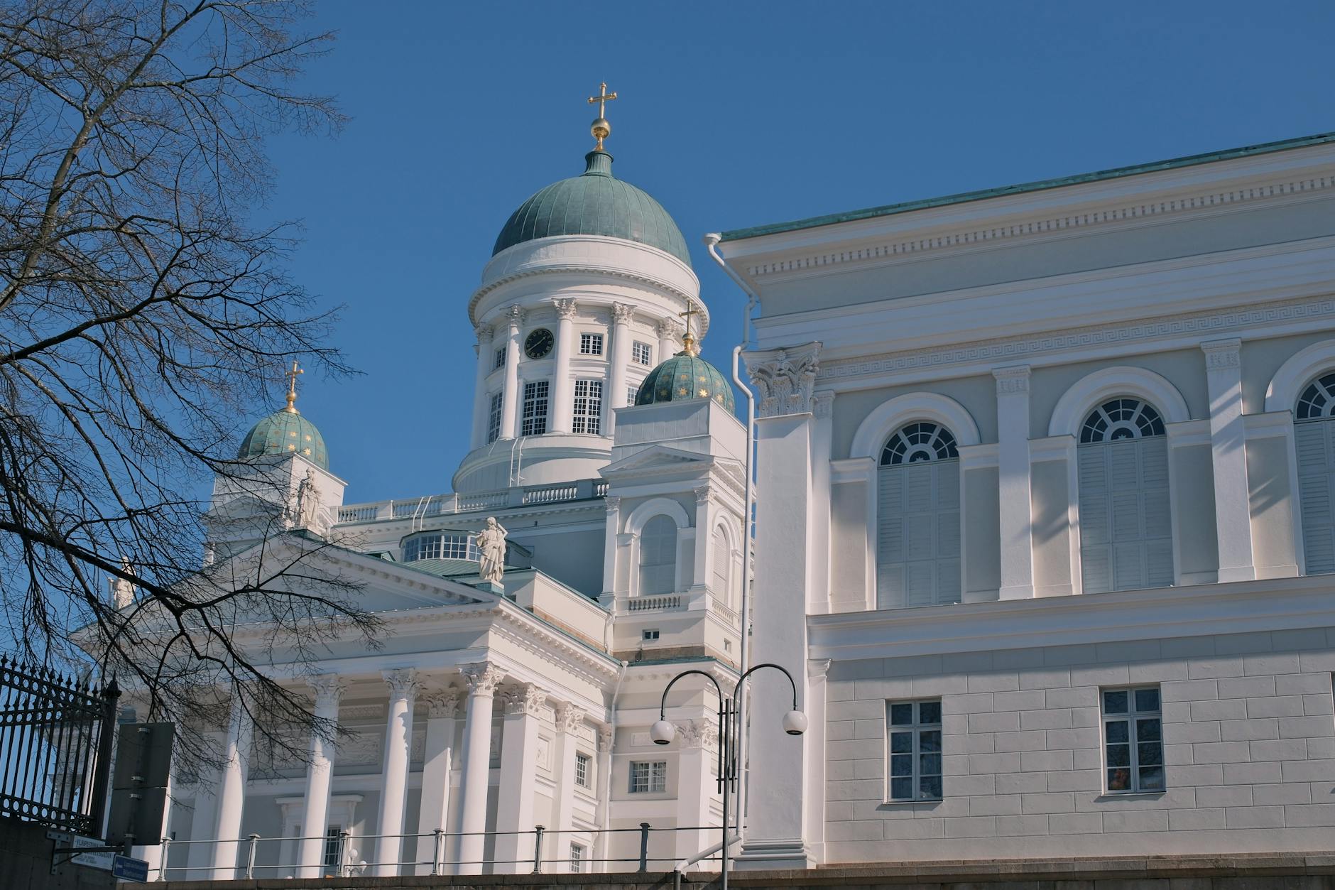 Helsinki Cathedral dome and cross for religious travel planning.