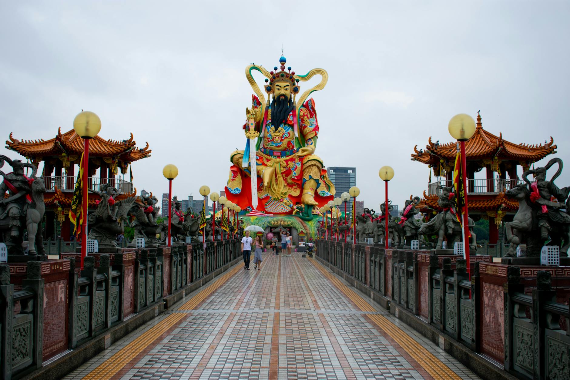 Cijin temple detail and Kaohsiung pilgrimage route planning context.