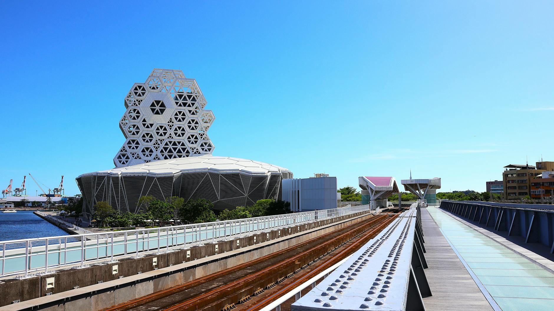 Kaohsiung modern architecture and repeat waterfront-route planning context.