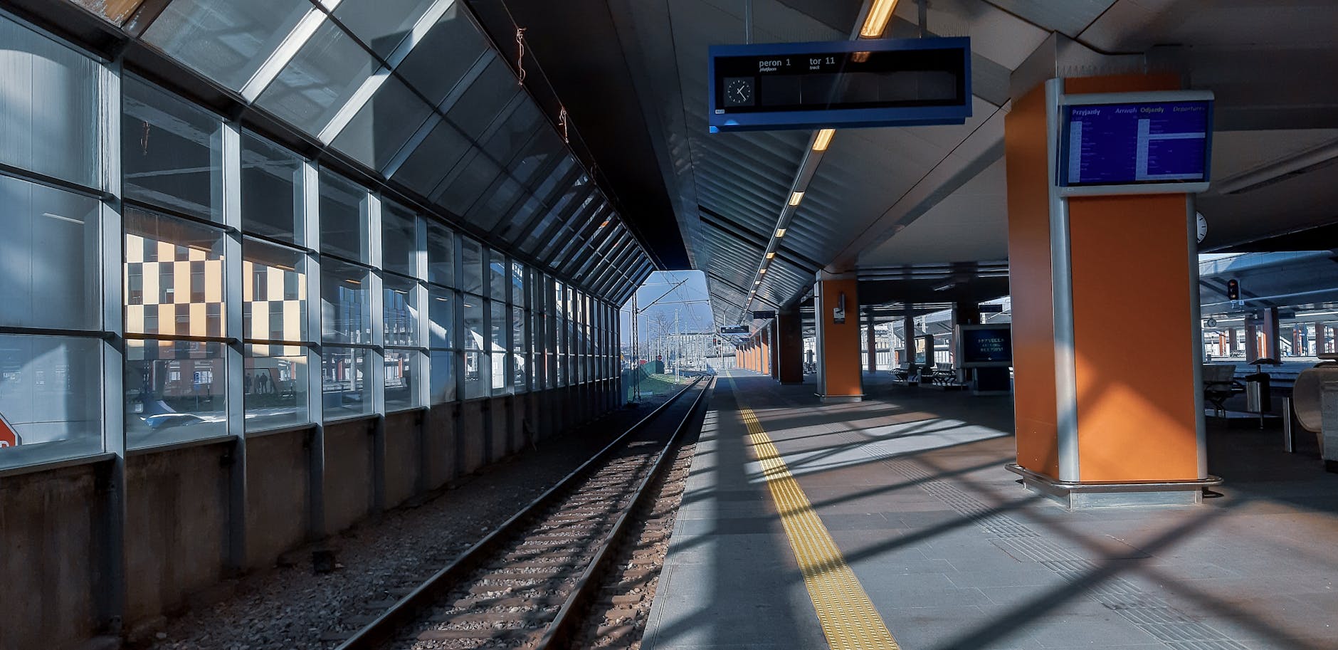 Krakow transit setting for journalist equipment movement planning.