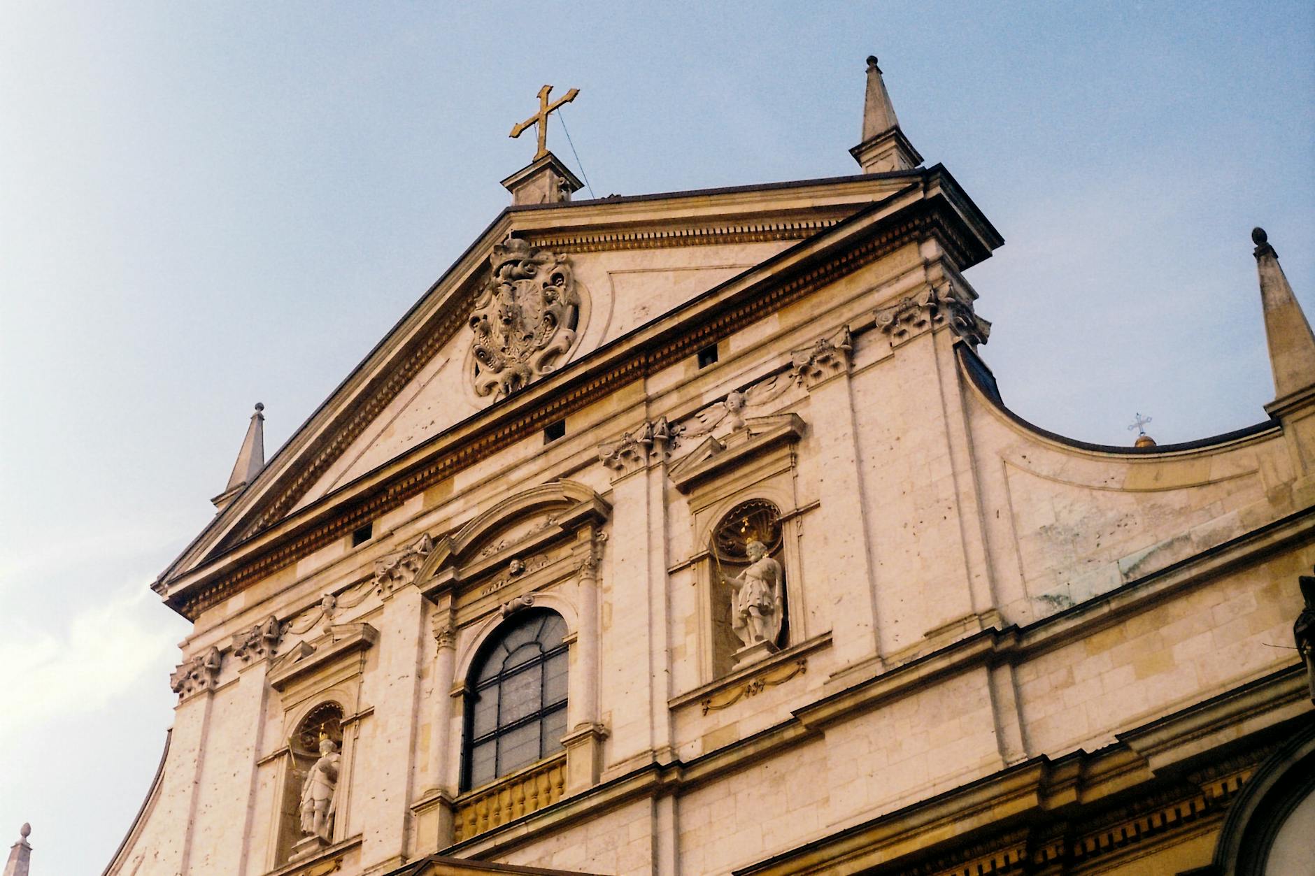 Krakow church setting for religious and pilgrimage traveler planning.