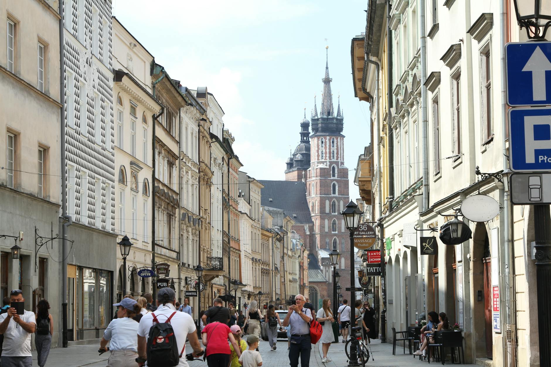 Krakow walking route for solo traveler itinerary planning.