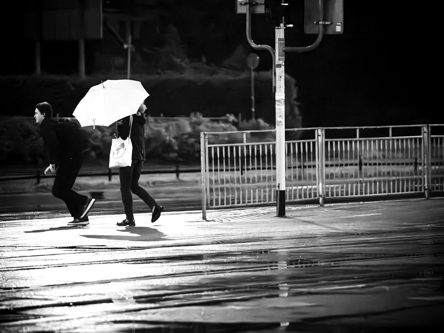 Krakow rainy transit route for stopover backup planning.