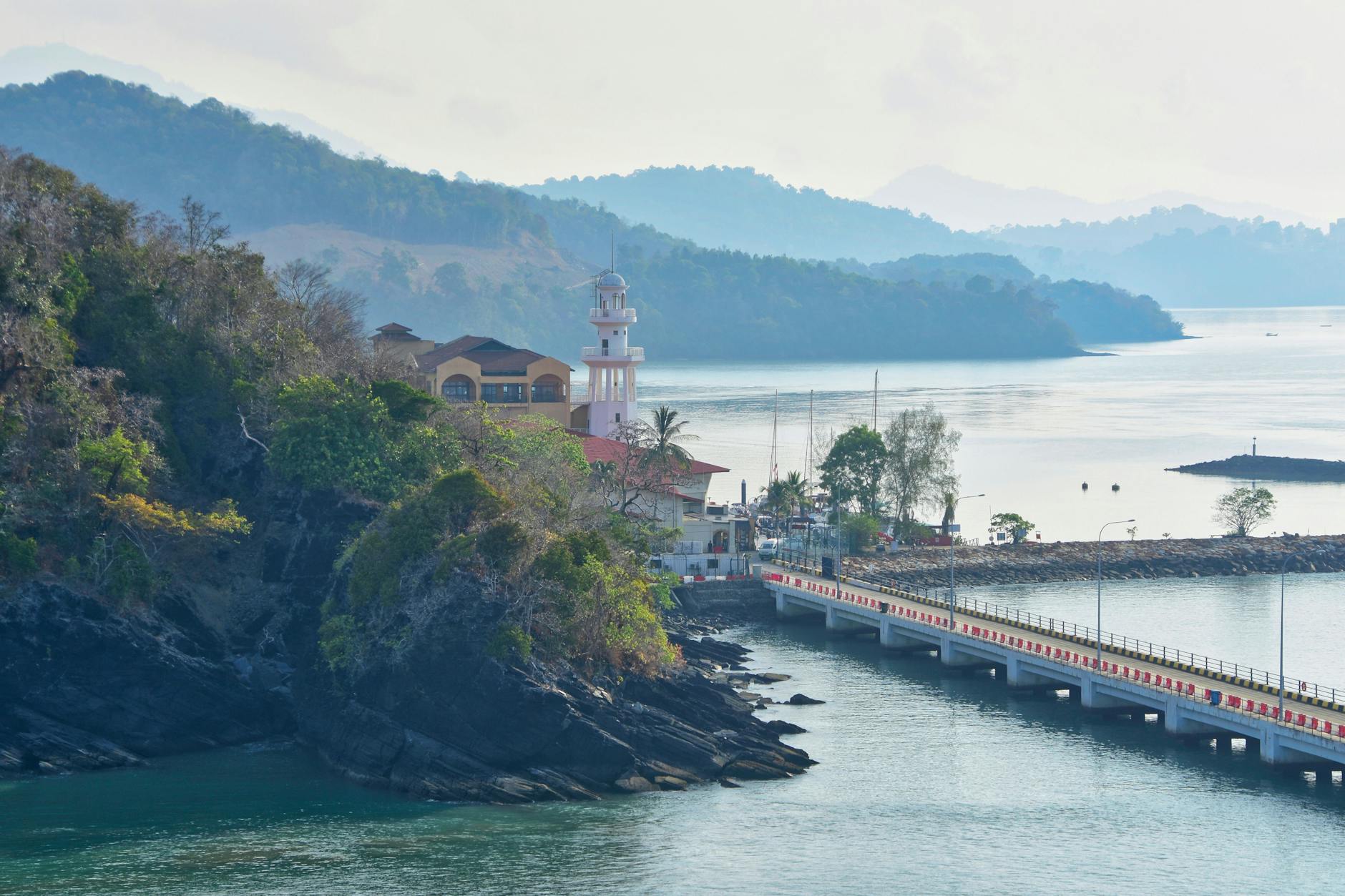 Langkawi business dress, weather, and site-condition planning context.