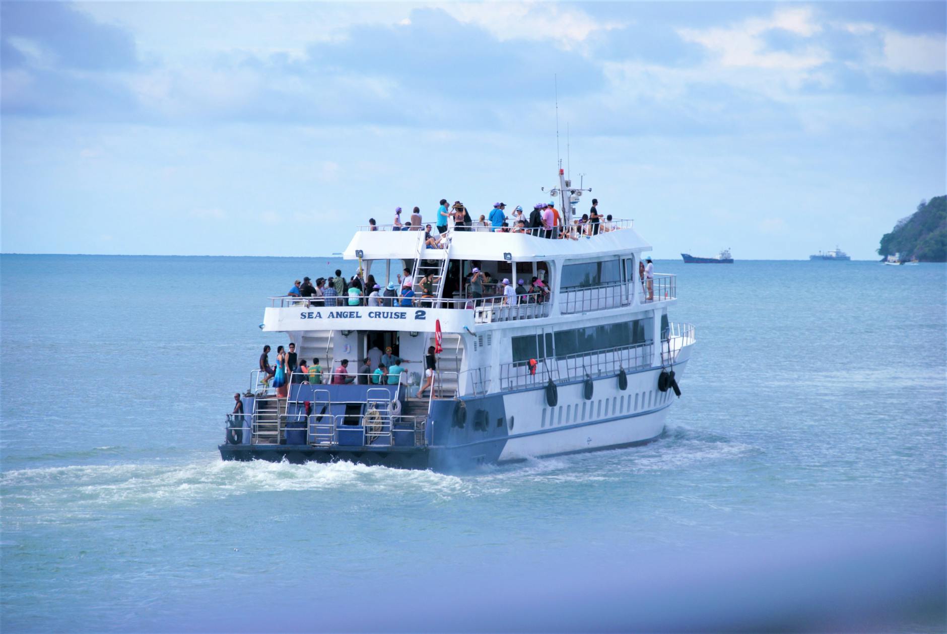 Langkawi cruise ship and shore-excursion decision context.