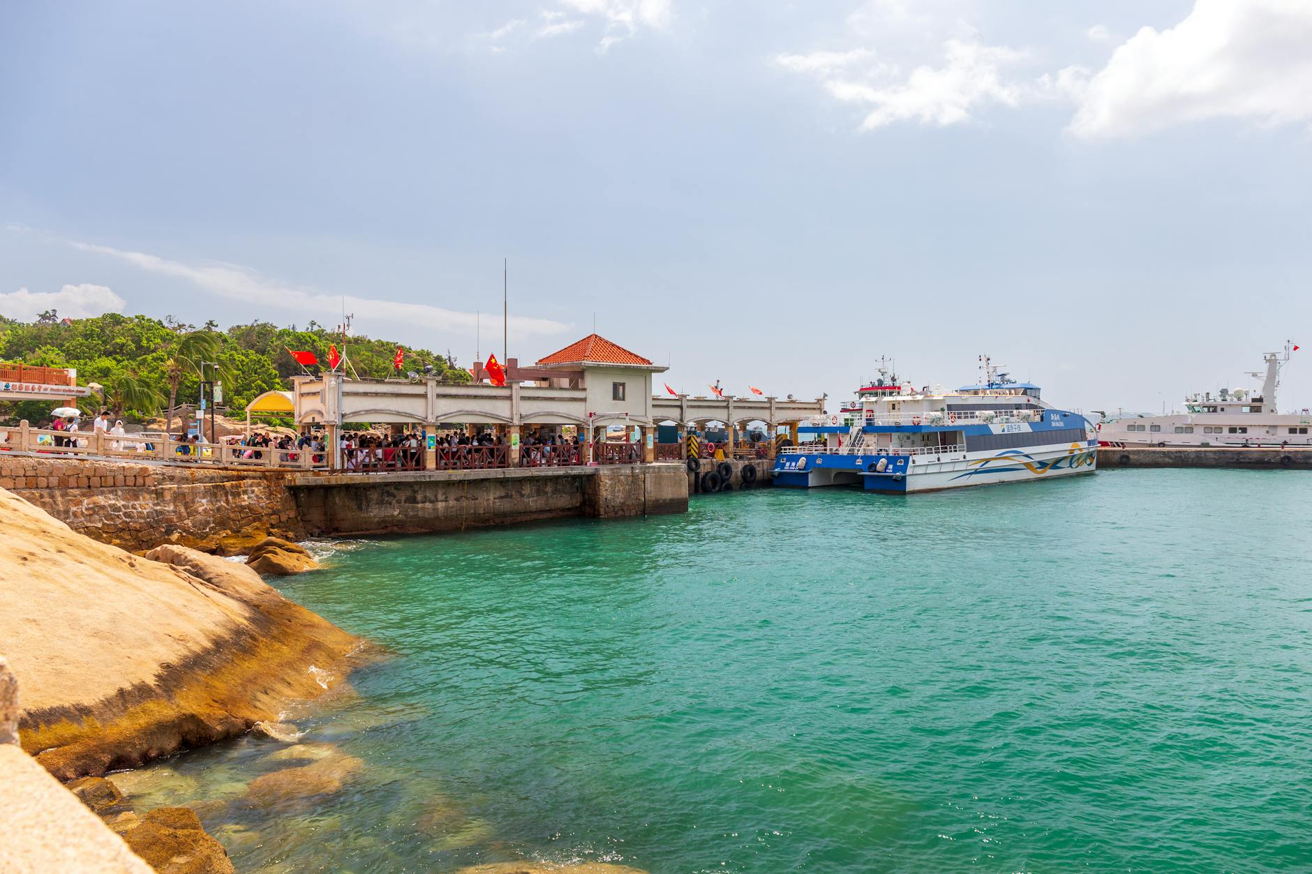 Langkawi ferry, jetty, and boat-boarding planning for mobility limitations.