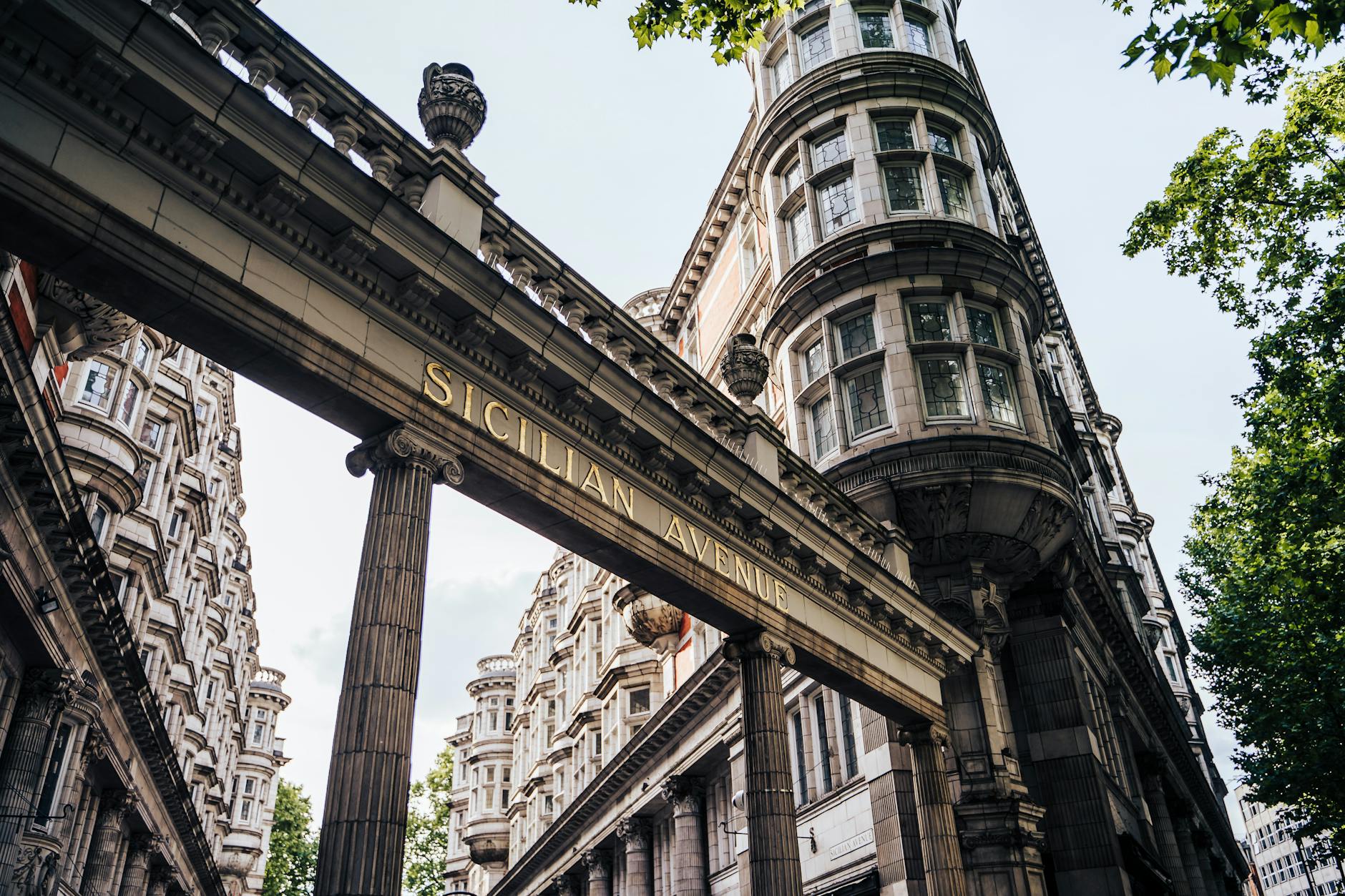 Sicilian Avenue architecture in London