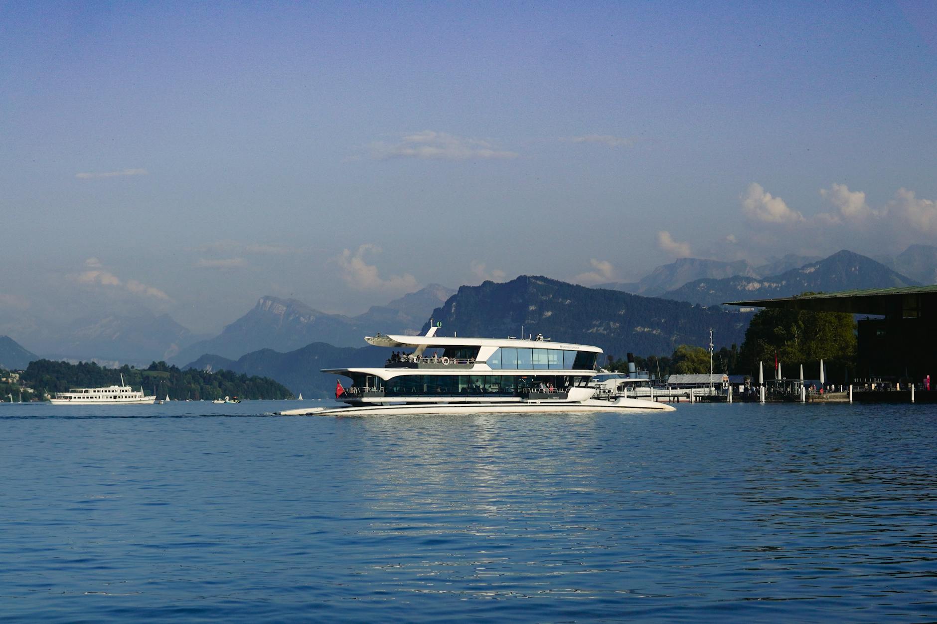 Boat cruising on Lake Lucerne for cruise and port-call traveler planning.