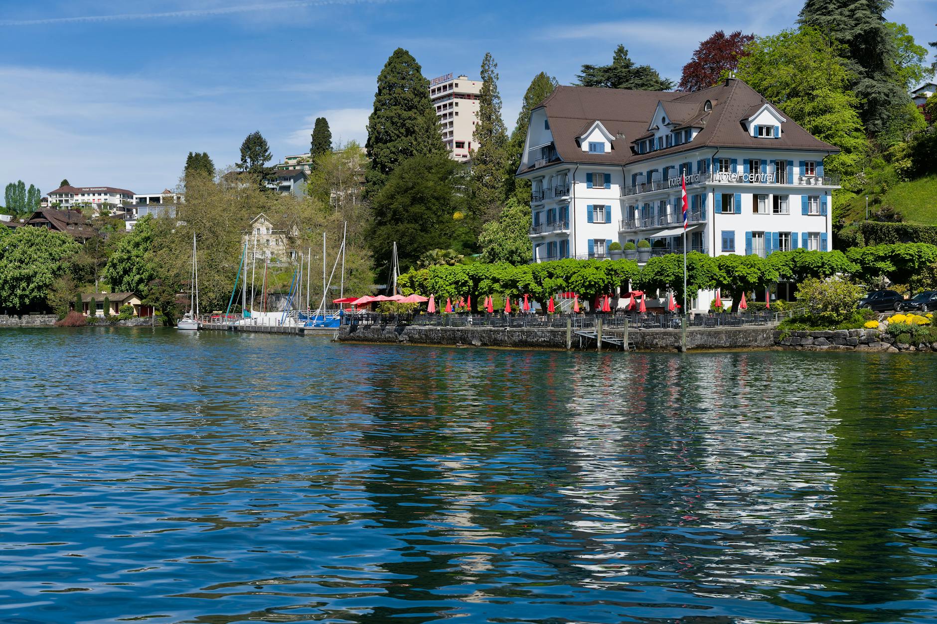 Lakeside hotel in Vitznau for luxury cost and comfort planning.